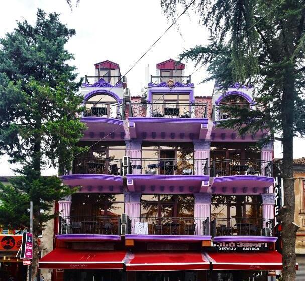 هتل Antika