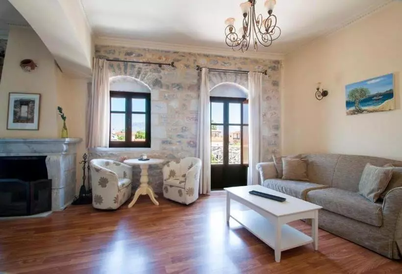 Hotelli Areos Polis Boutique