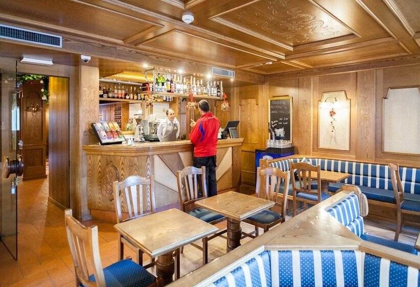 ホテル Ariston Garden & Spa