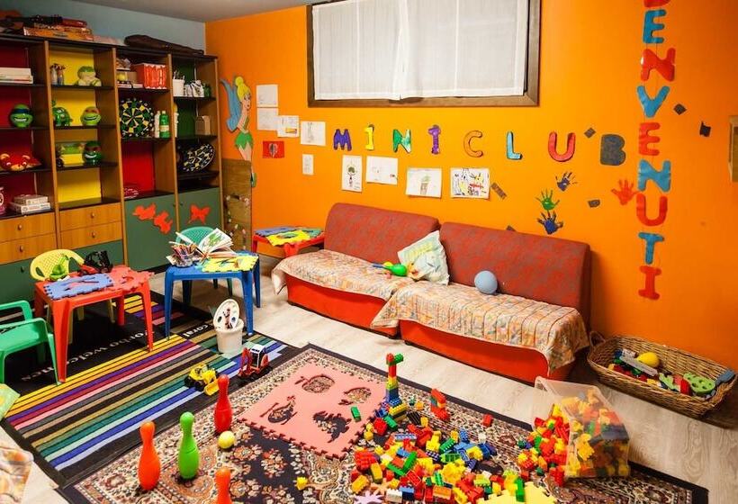 ホテル Ariston Garden & Spa