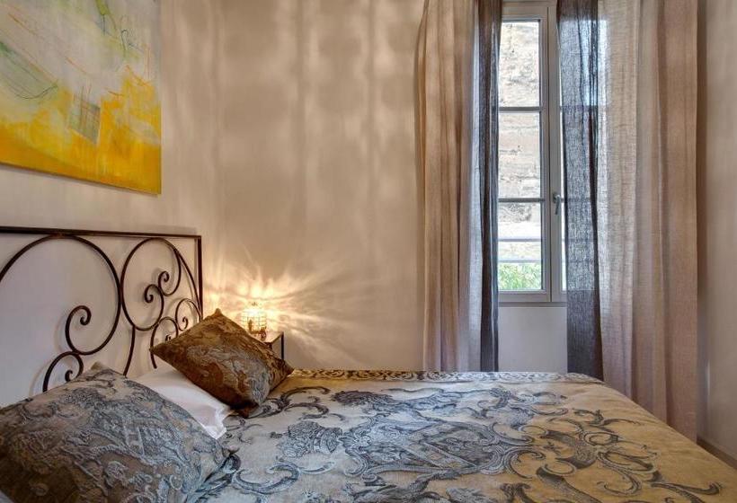 Отель Autour Du Petit Paradis