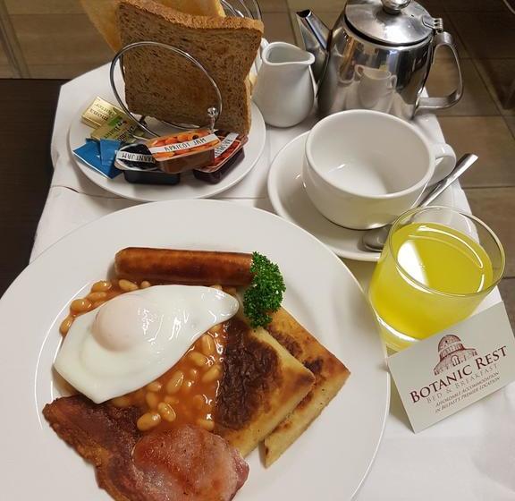 Отель Botanic Rest Queens Quarter