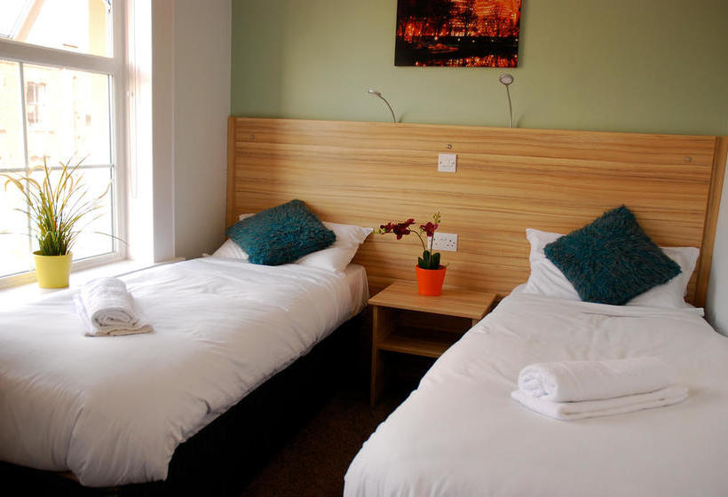 Отель Botanic Rest Queens Quarter