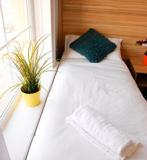 Отель Botanic Rest Queens Quarter