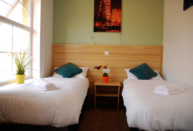 Отель Botanic Rest Queens Quarter