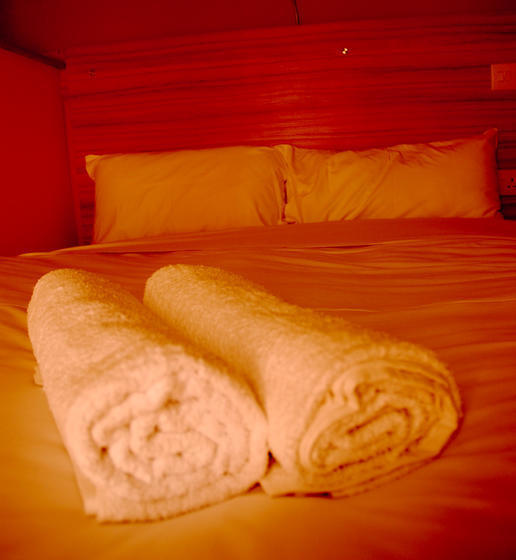 Отель Botanic Rest Queens Quarter