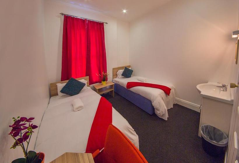 Отель Botanic Rest Queens Quarter