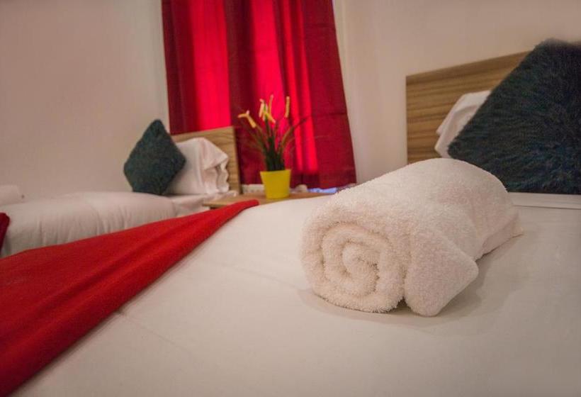 Отель Botanic Rest Queens Quarter