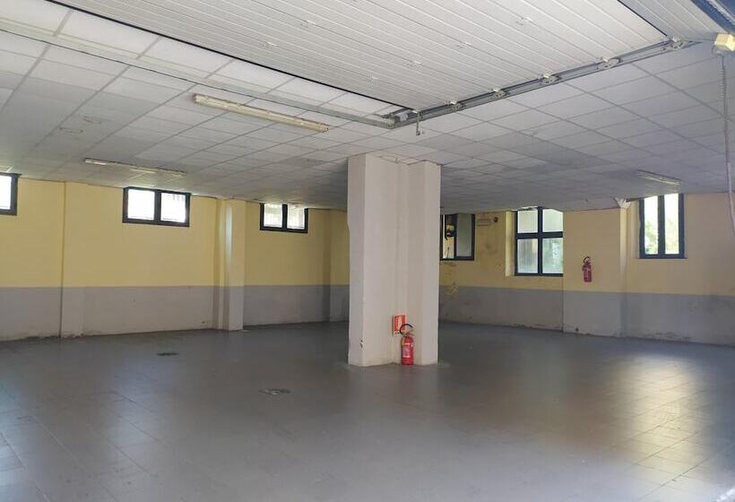 酒店 Cavour Resort