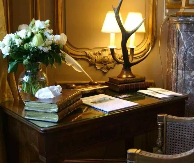 ホテル Château Hôtel De Bourron