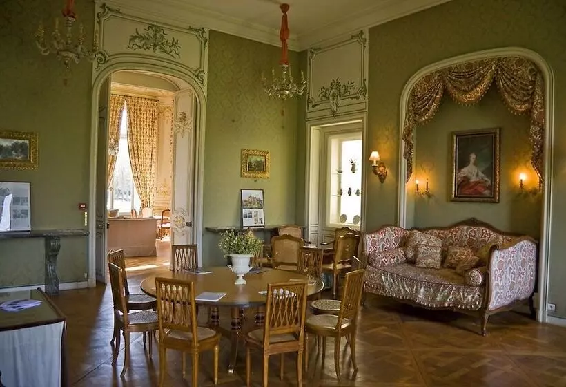 ホテル Château Du Maréchal De Saxe