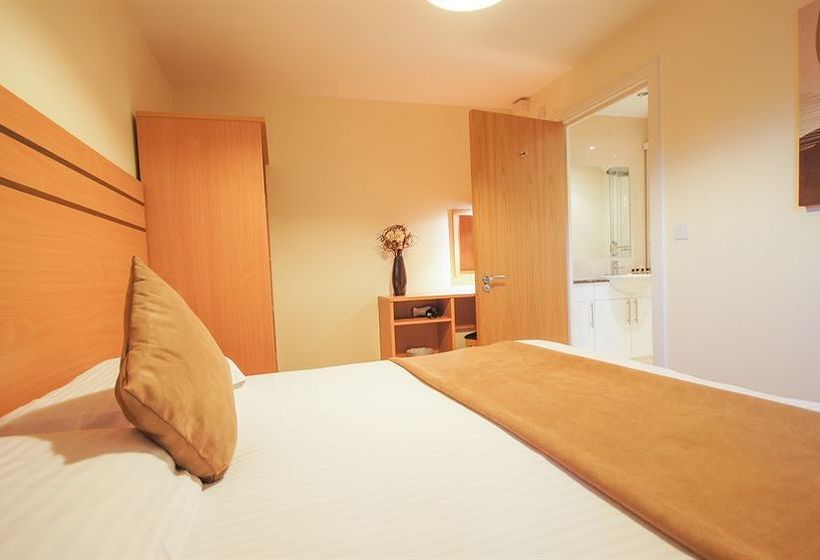 Crompton Court Apartments