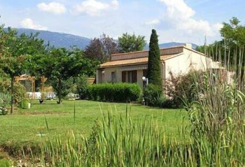 Отель Domaine De La Bégude