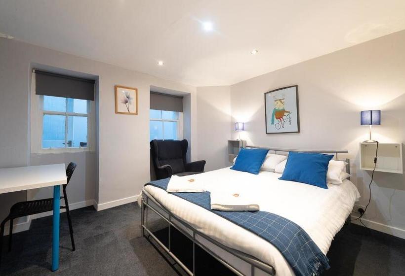 בית מלון כפרי Edinburgh Caledonian Guesthouse