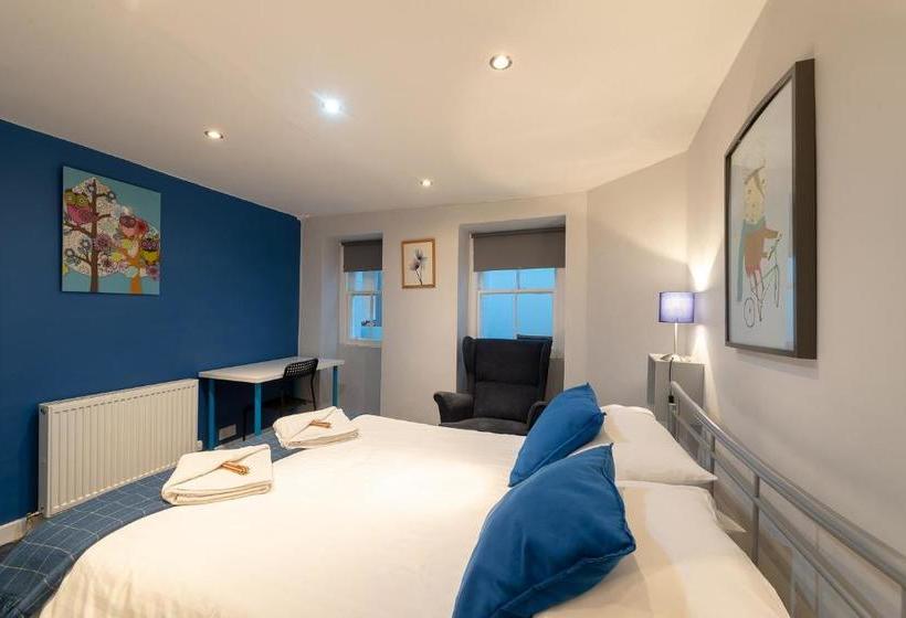 בית מלון כפרי Edinburgh Caledonian Guesthouse