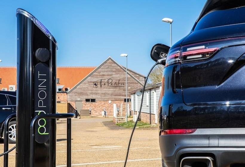 Отель Heacham Manor