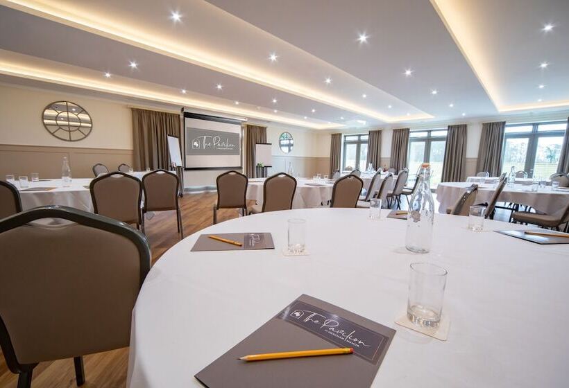 Отель Heacham Manor