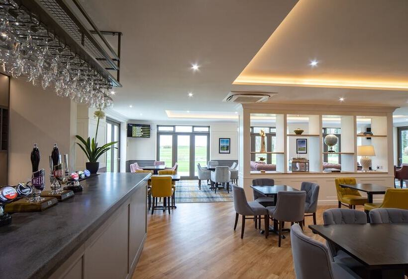 Отель Heacham Manor