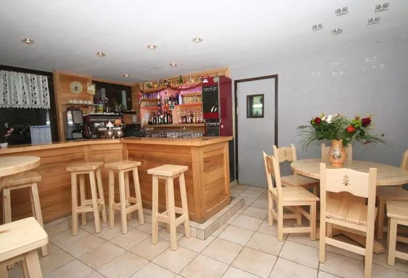 ホテル Hôtel L Edelweiss
