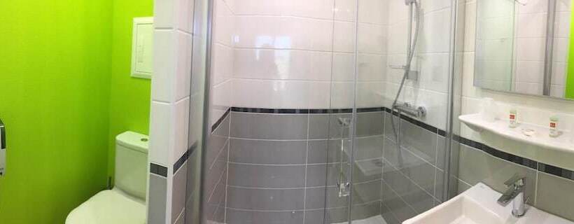 בית מלון כפרי Hôtel Robinson