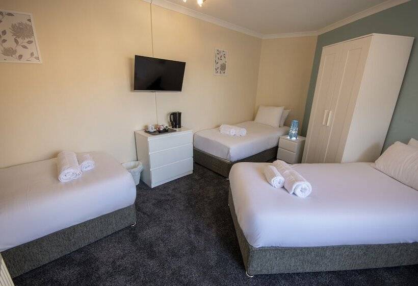 בית מלון כפרי Irvine Riverside Guesthouse By Paymán Club