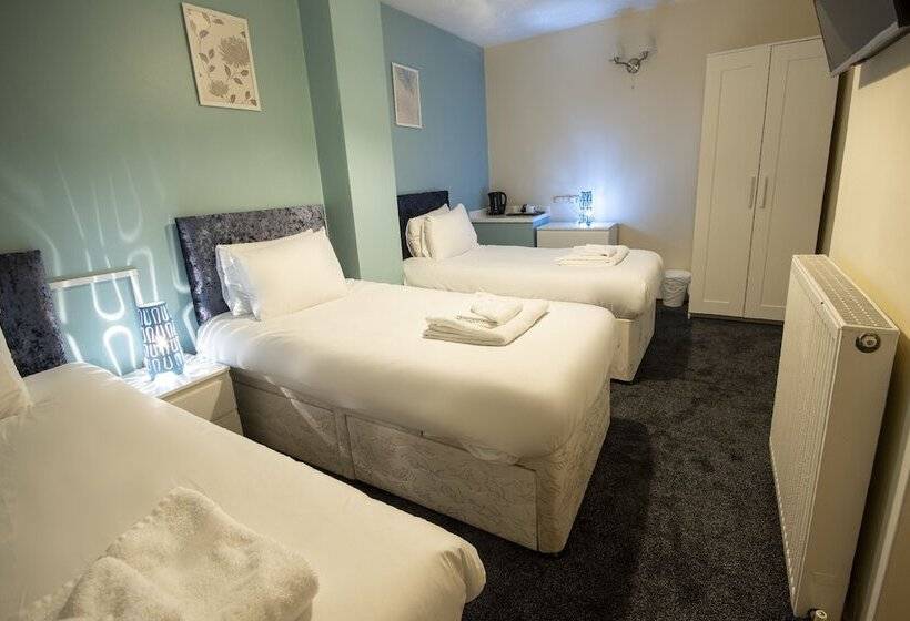 בית מלון כפרי Irvine Riverside Guesthouse By Paymán Club