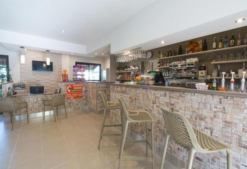 هتل Relais De Saleccia