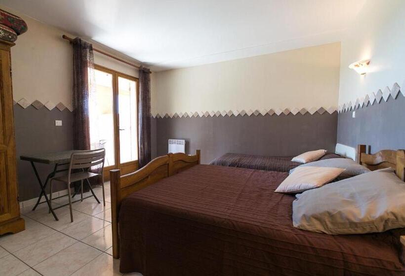 هتل Relais De Saleccia