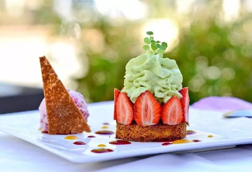 ホテル Logis Hôtel L Amandier
