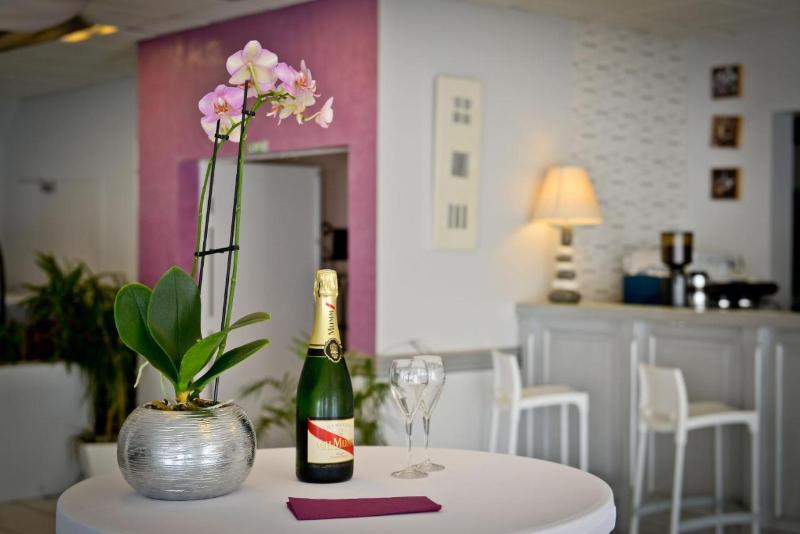 酒店 Logis Hôtel L Amandier