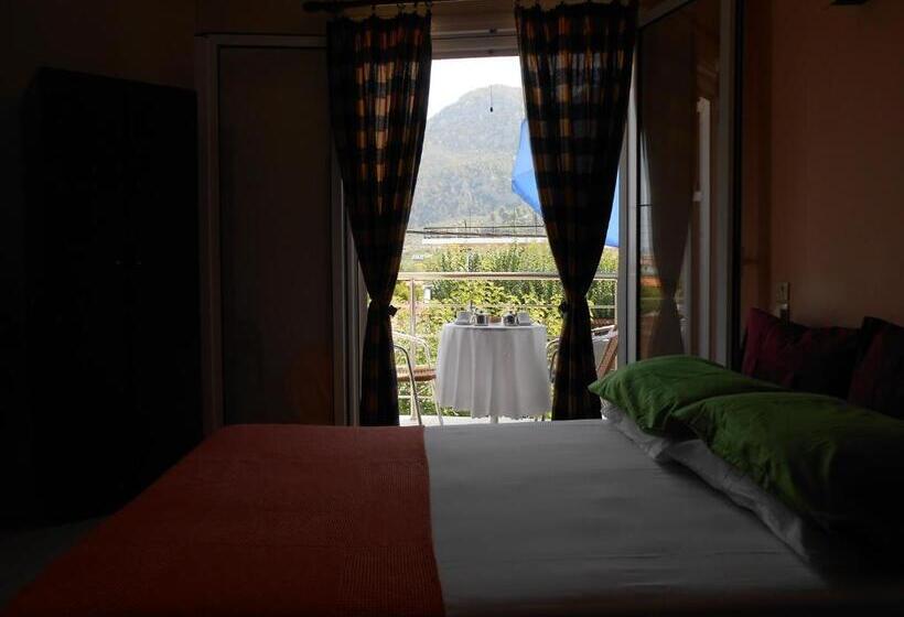 Отель Neon Astron