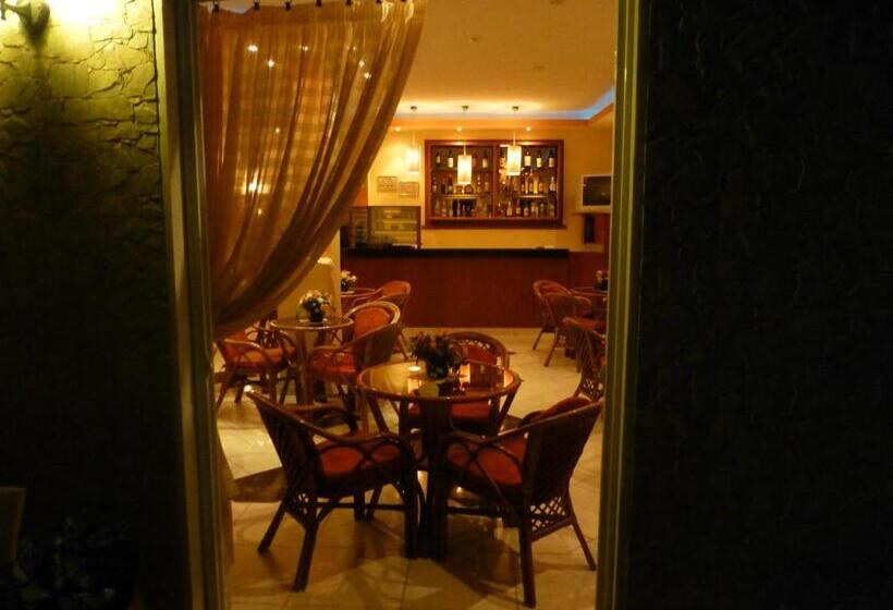 Отель Neon Astron