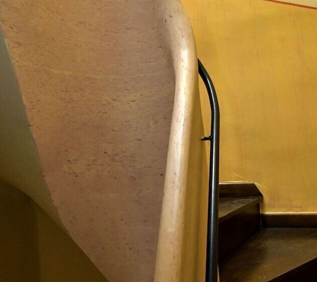 هتل Un Mas En Ville