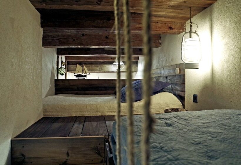 هتل Un Mas En Ville