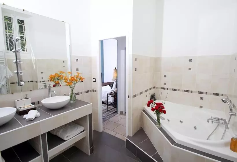 ホテル Villa Aimée Luxury Apartments With Heated Pool