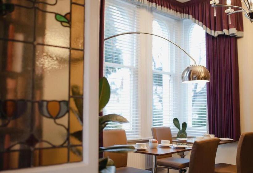 فندق Washington House