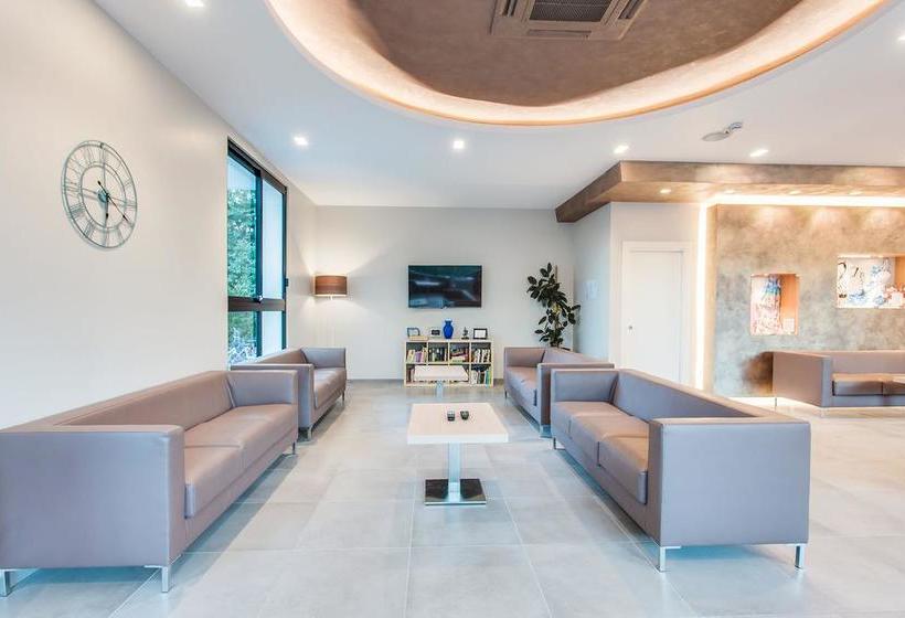 فندق Adriatico Family Village