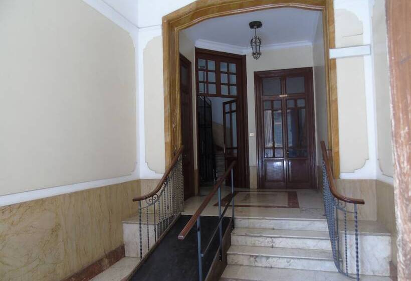 هتل Albergo Cavour