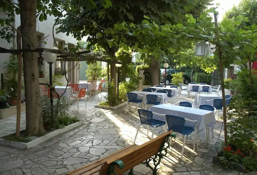 ホテル Albergo Moretti