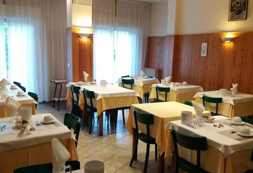 ホテル Albergo Moretti