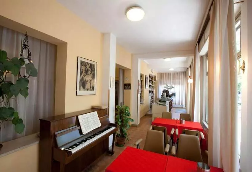 ホテル Albergo Moretti