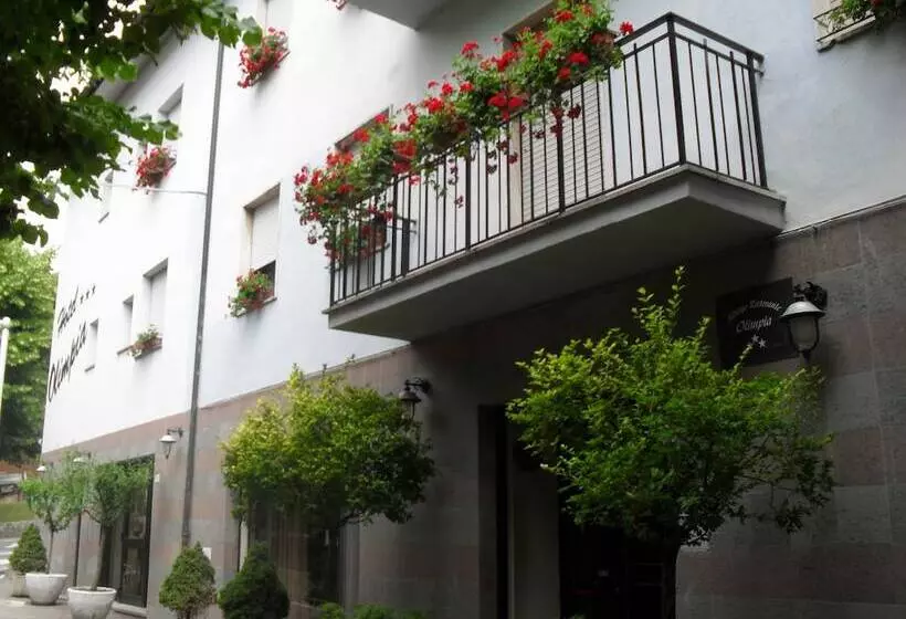 ホテル Albergo Ristorante Olimpia