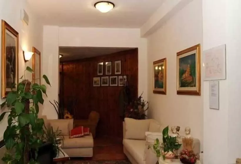 ホテル Albergo Ristorante Olimpia