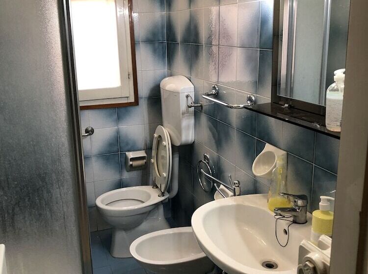 Отель B&b Accorsi