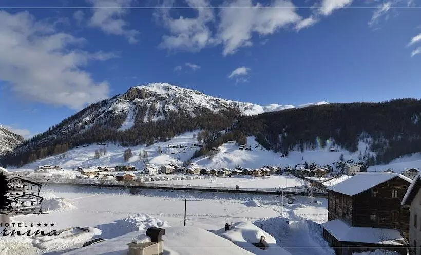 ホテル Bernina