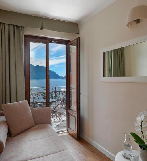 فندق Garni Corona