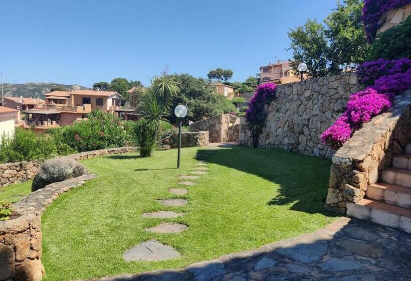 בית מלון כפרי La Costa View