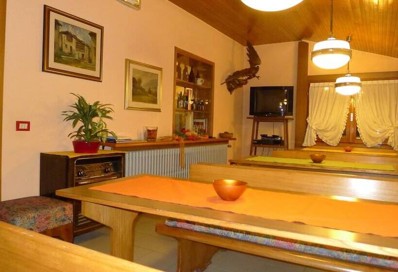 Отель La Lanterna