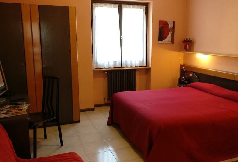 Отель La Lanterna