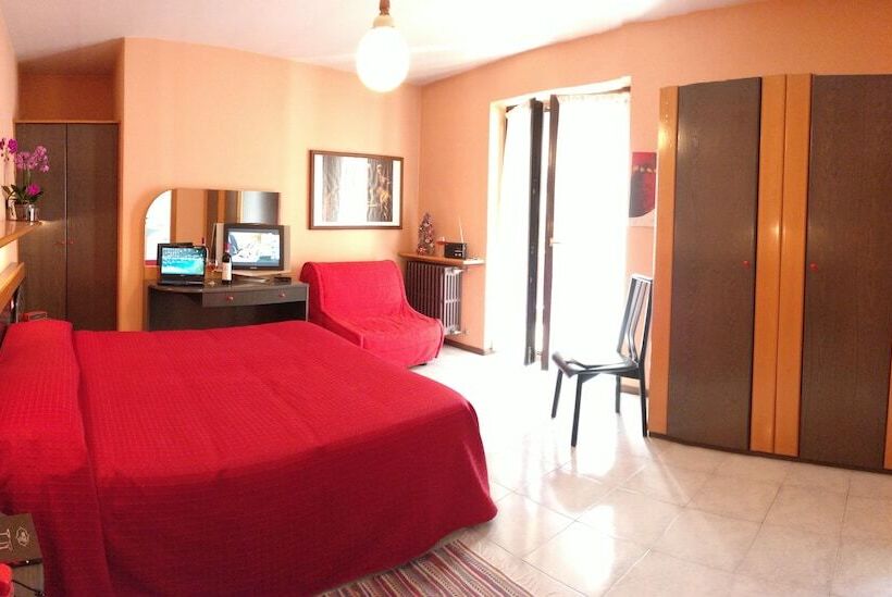 Отель La Lanterna